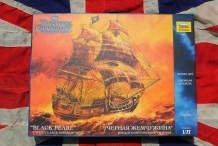 images/productimages/small/Black Pearl Jack Sparrow Zvezda 9037 1;72 voor.jpg